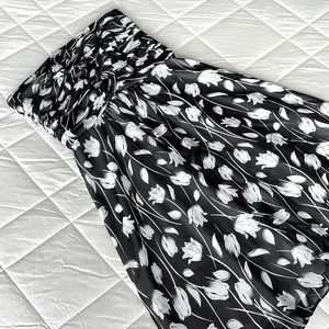 WHBM (White House Black Market) Strapless Formal Dress